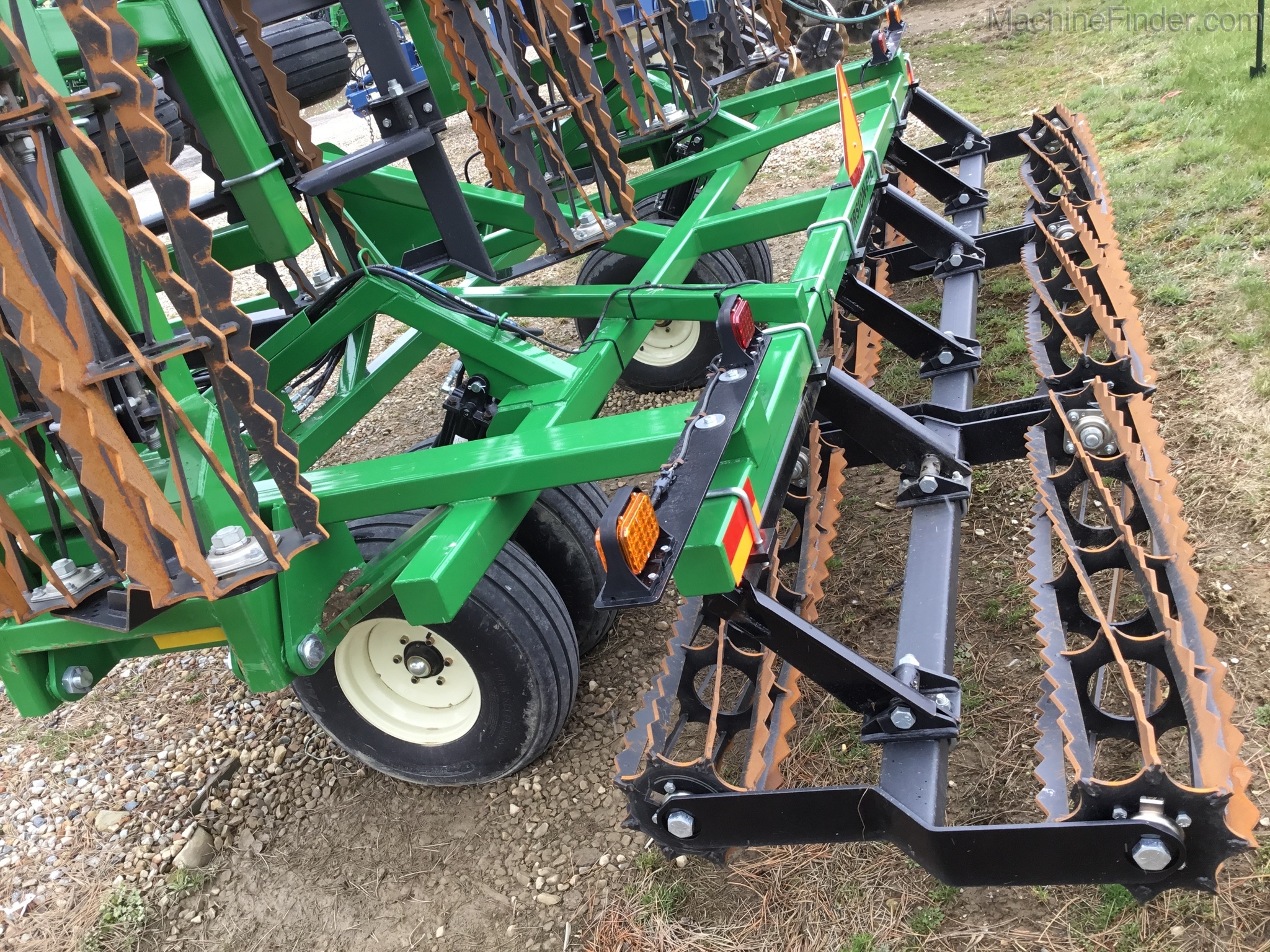 2018 J&M TF5S215-47 Image 4