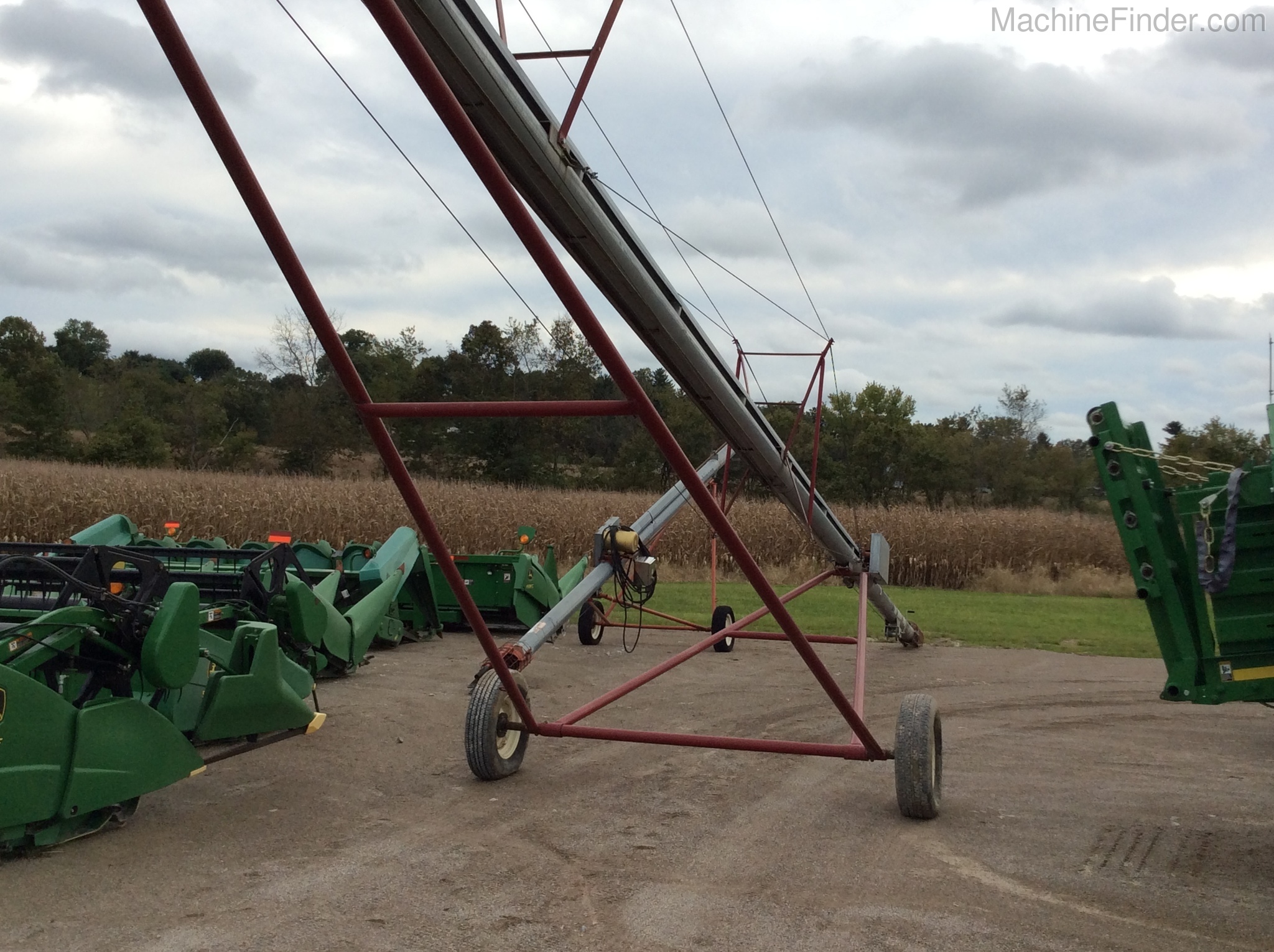 2014 Mayrath 8X72 Image 2