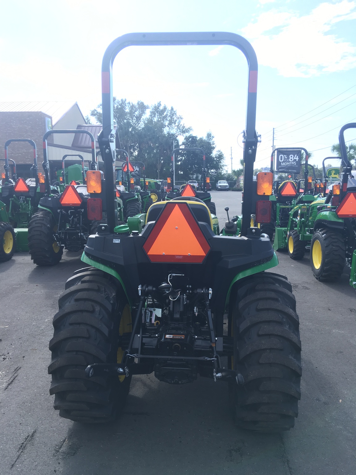 2023 John Deere 3038E Image 2