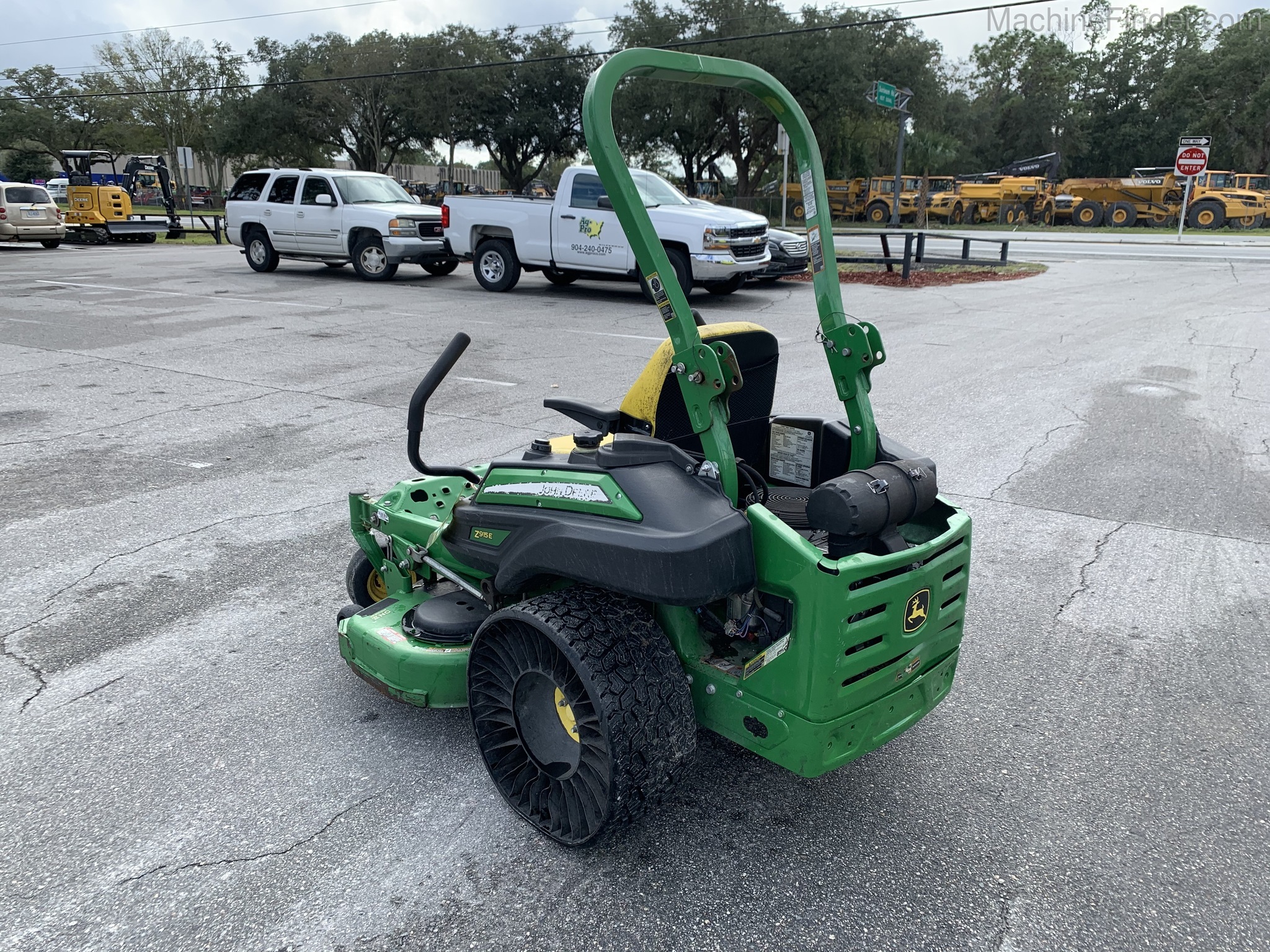 2017 John Deere z915E Image 4