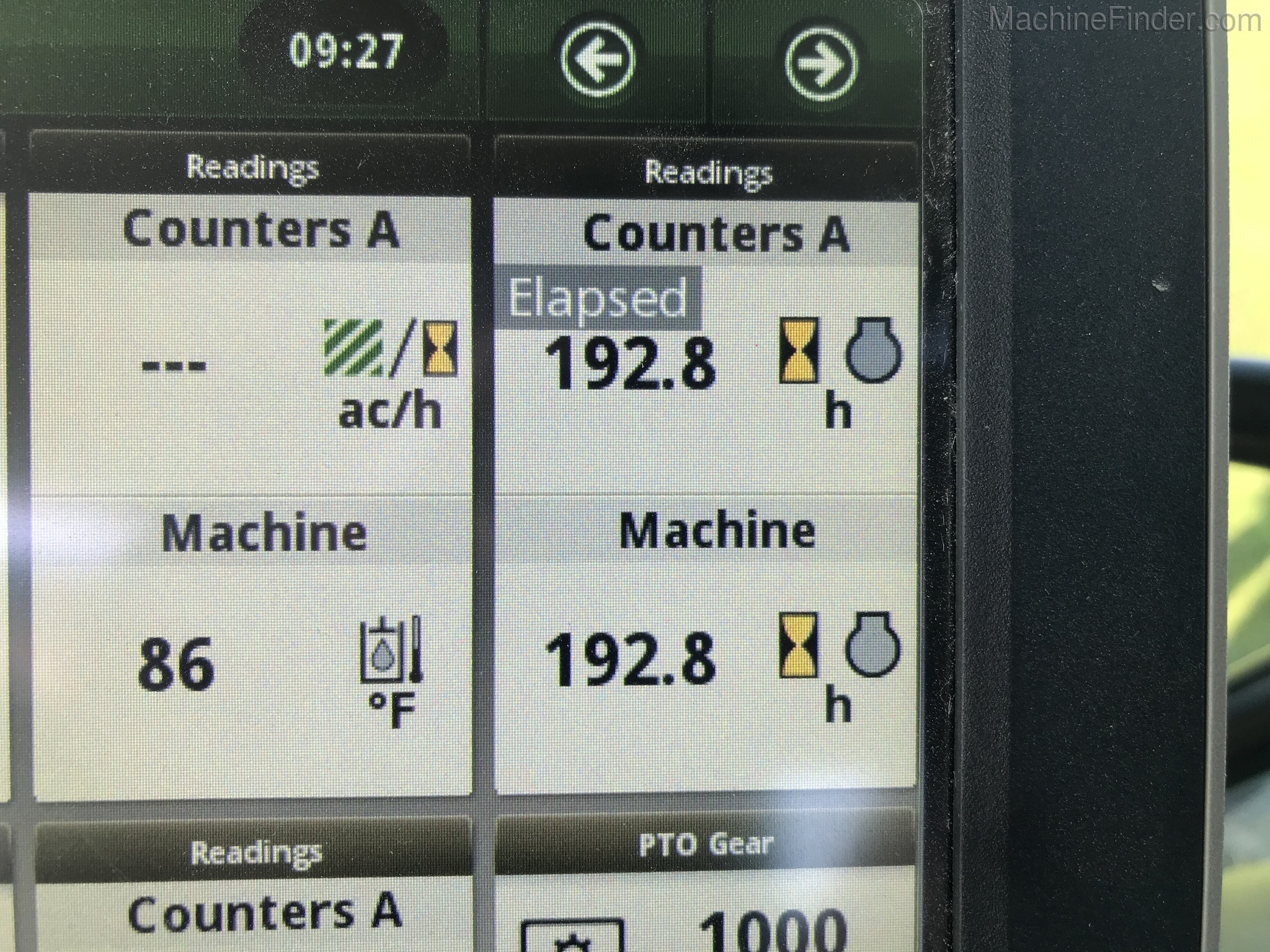 2017 John Deere 6215R Image 11