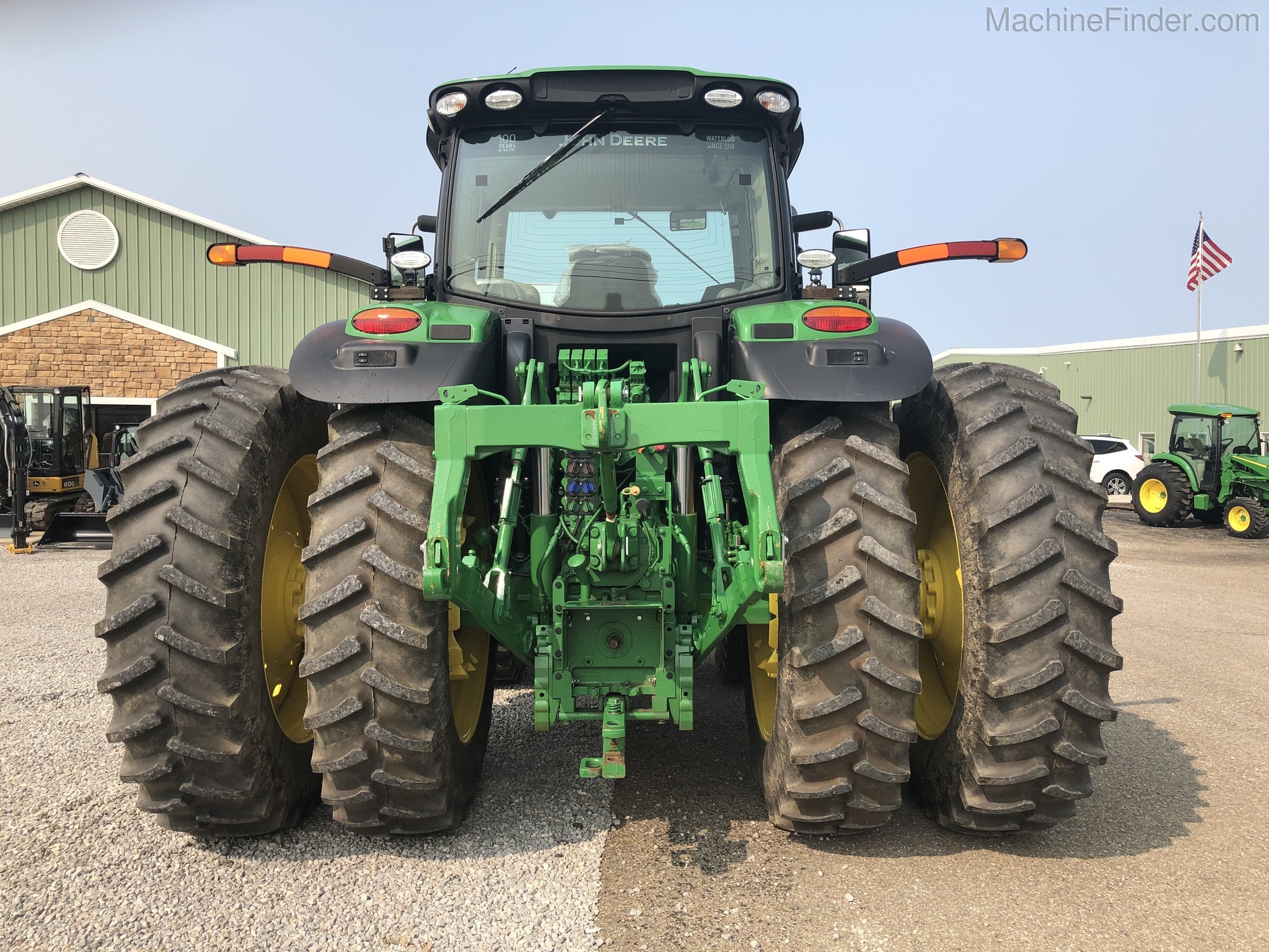 2017 John Deere 6215R Image 7