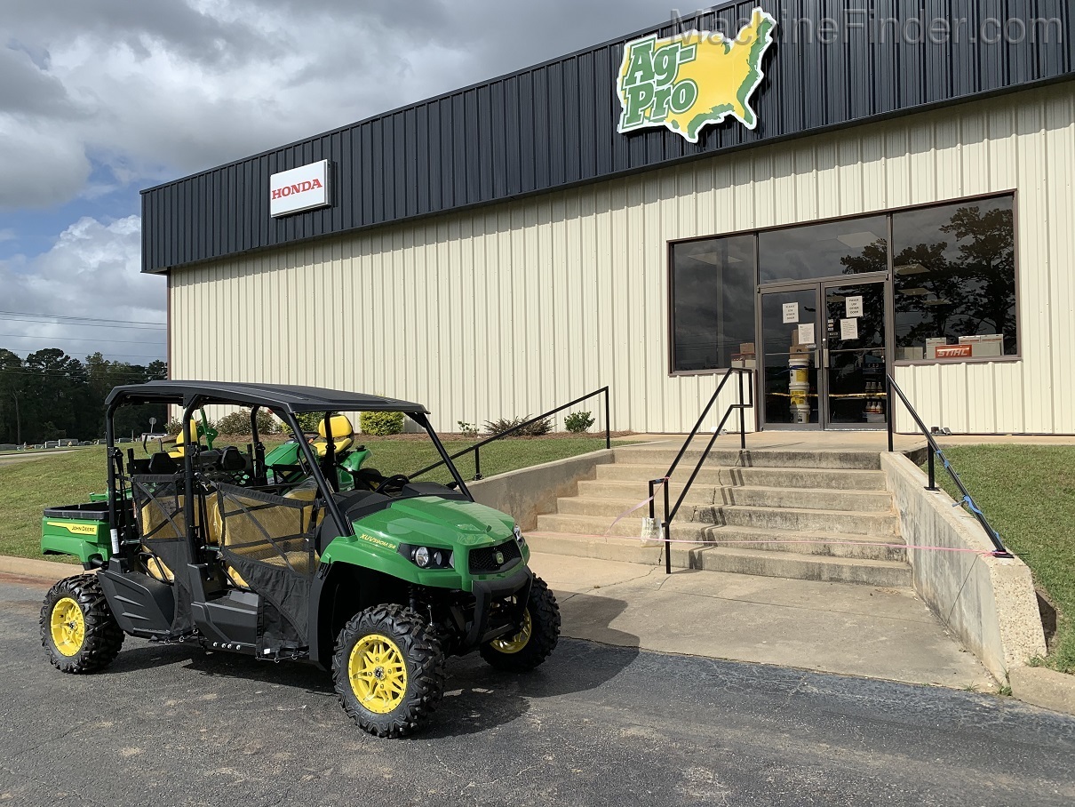 2021 John Deere 590M S4 Image 2