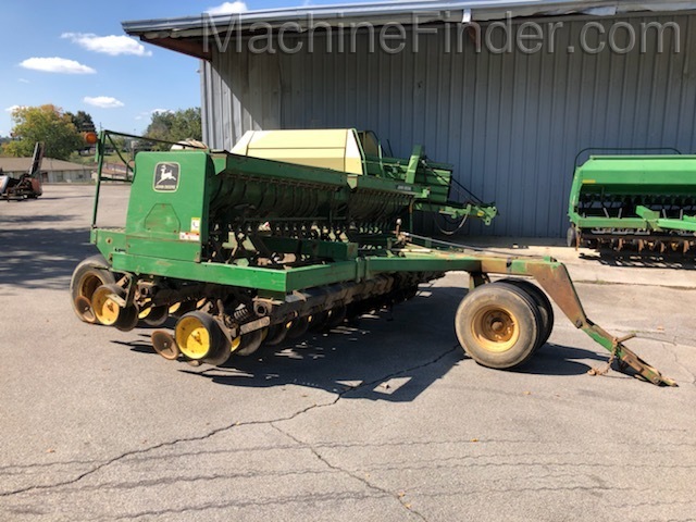 1993 John Deere 750 Image 3