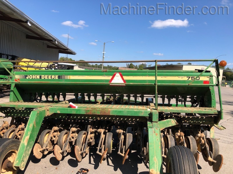 1993 John Deere 750 Image 4