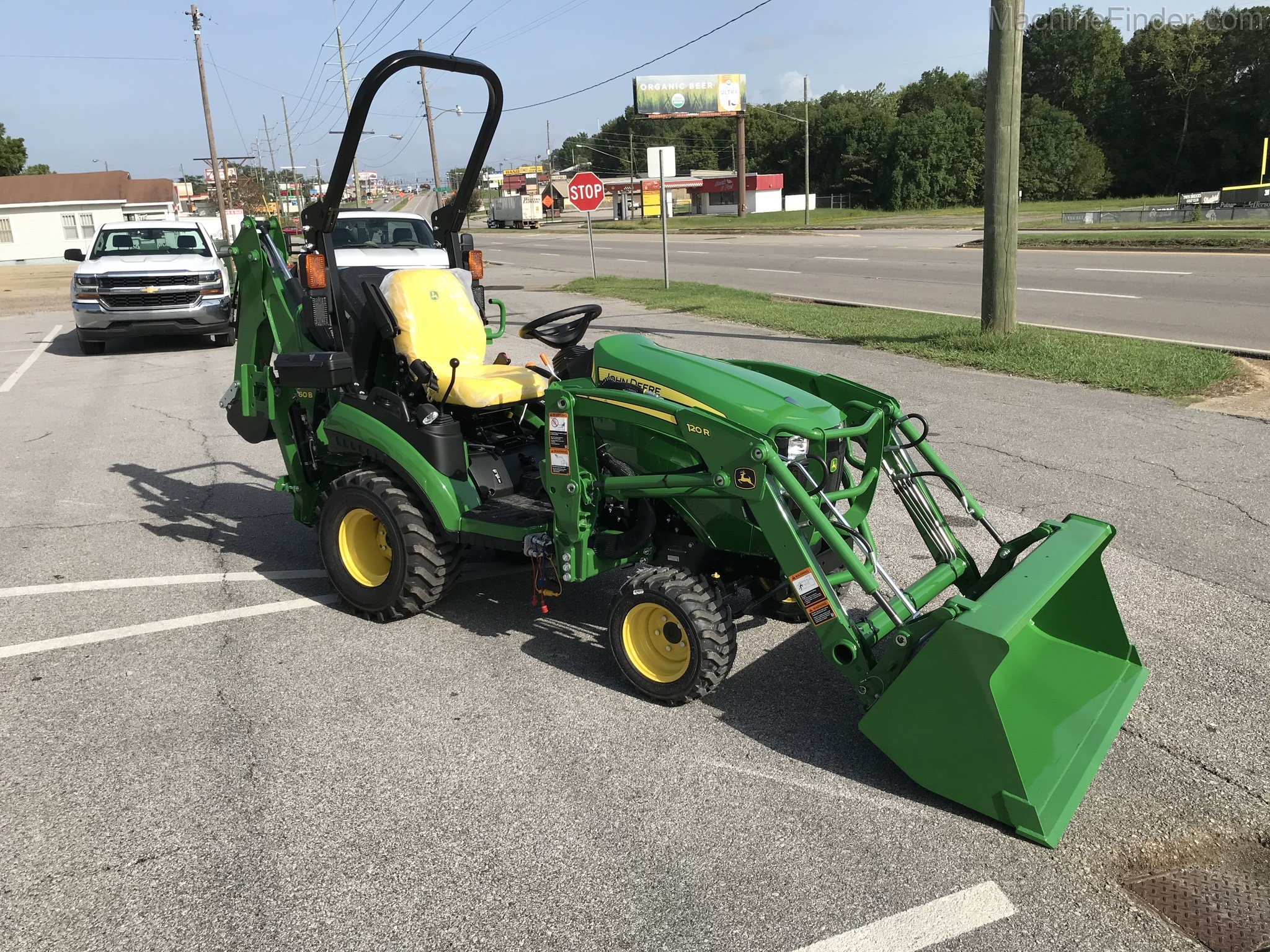 2020 John Deere 1025R Image 4
