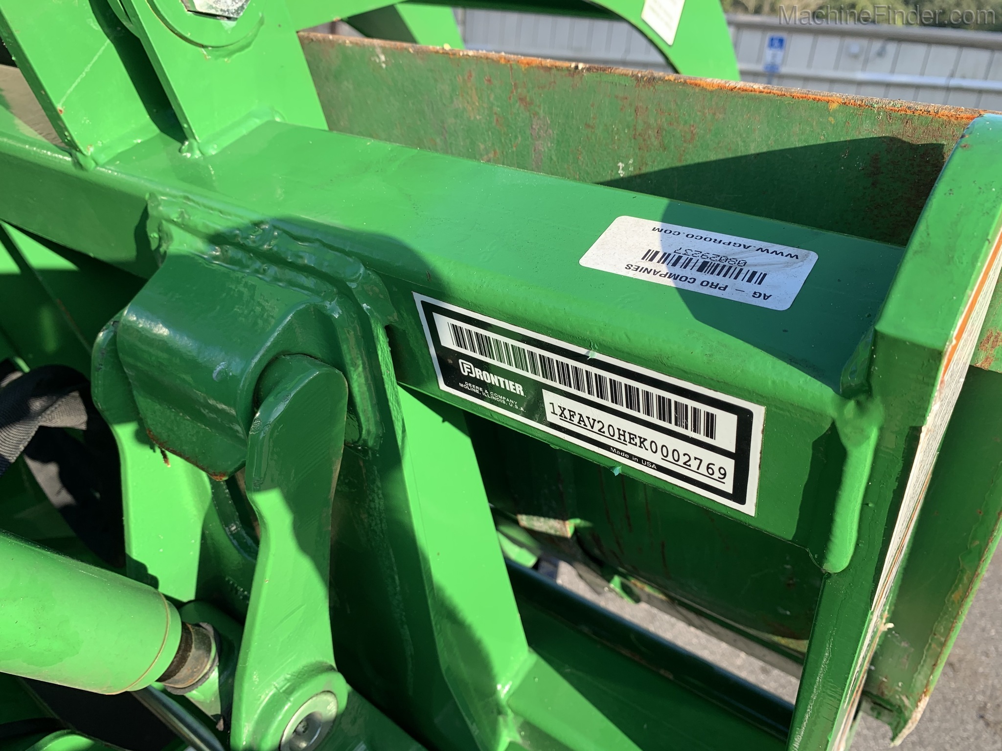 2020 John Deere 3032E Image 9