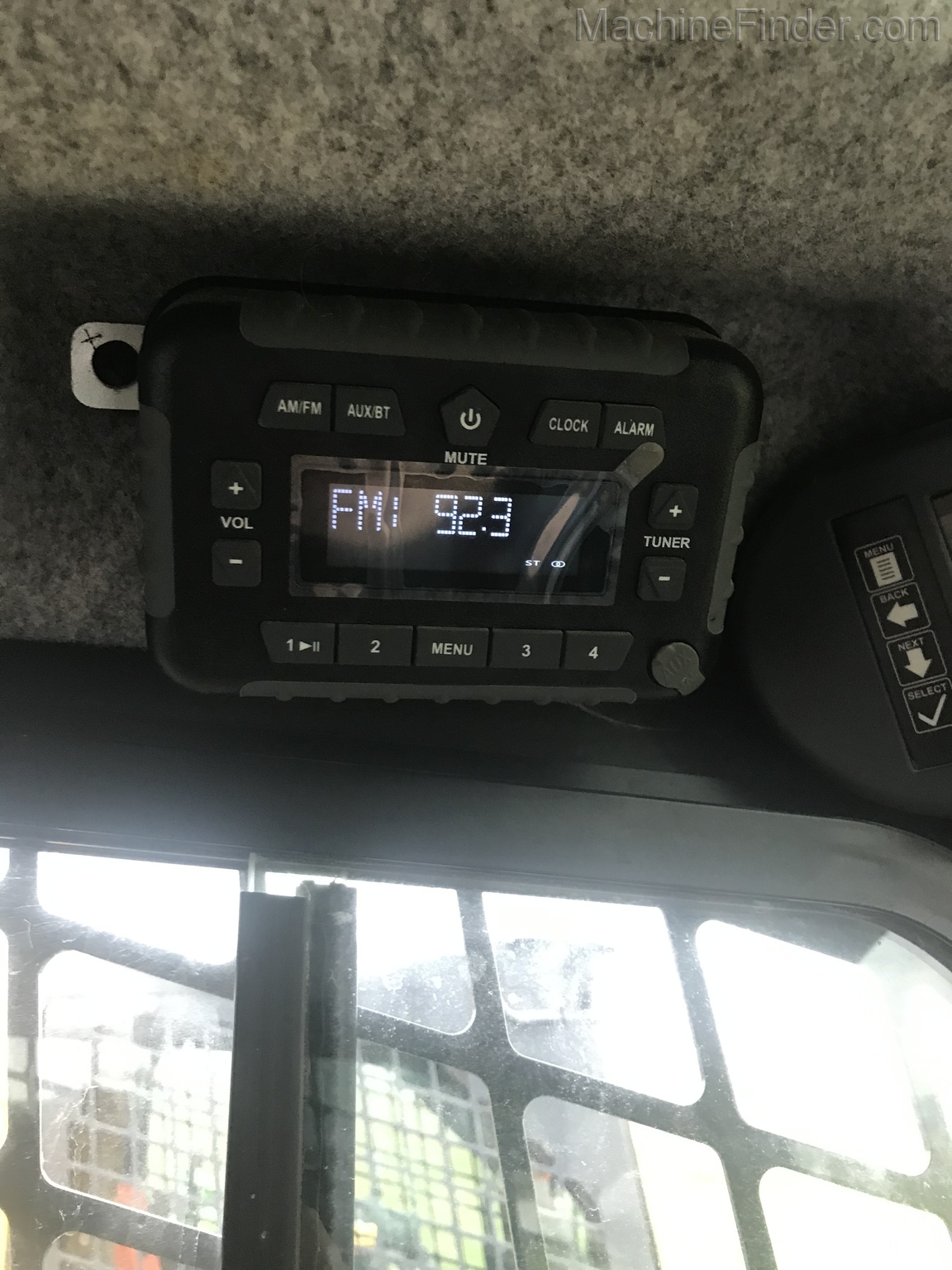 2017 John Deere 330G Image 7