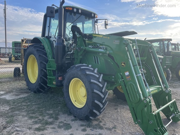 2017 John Deere 6120M Image 3