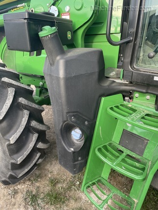 2017 John Deere 6120M Image 7