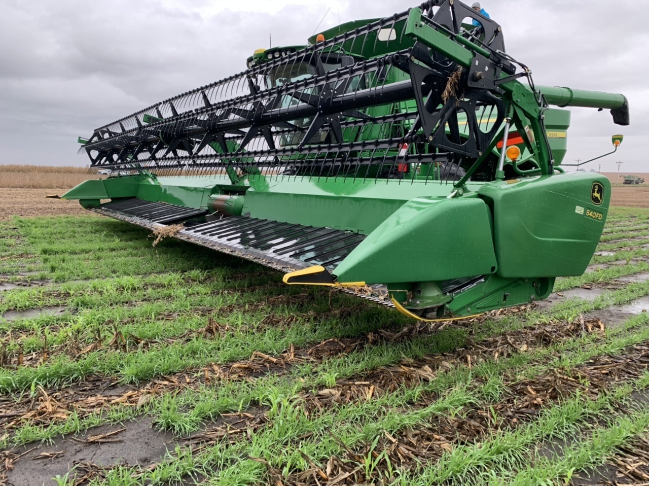 2013 John Deere 640FD Combine Platforms Oelwein, IA