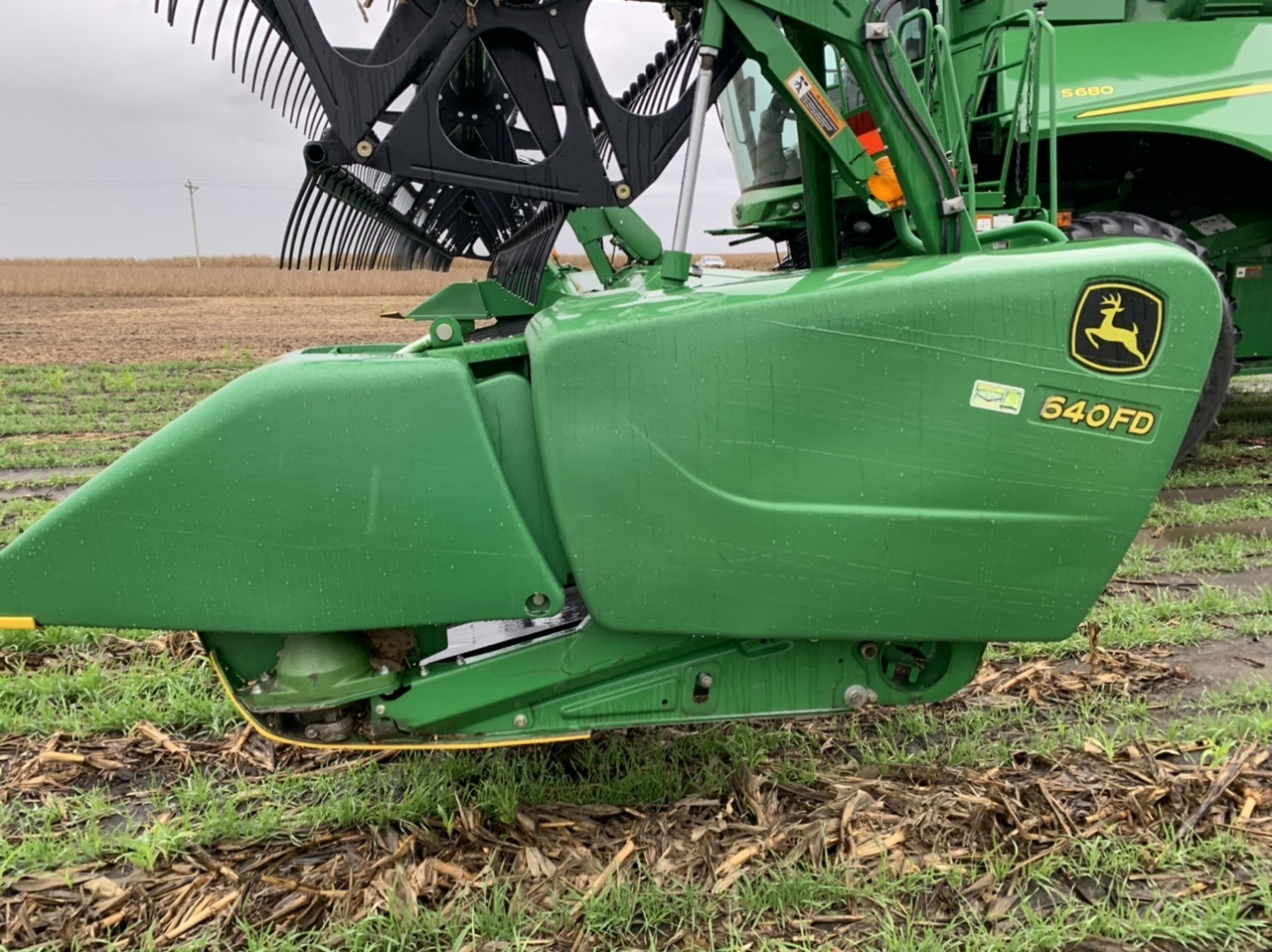 2013 John Deere 640FD Combine Platforms Oelwein, IA