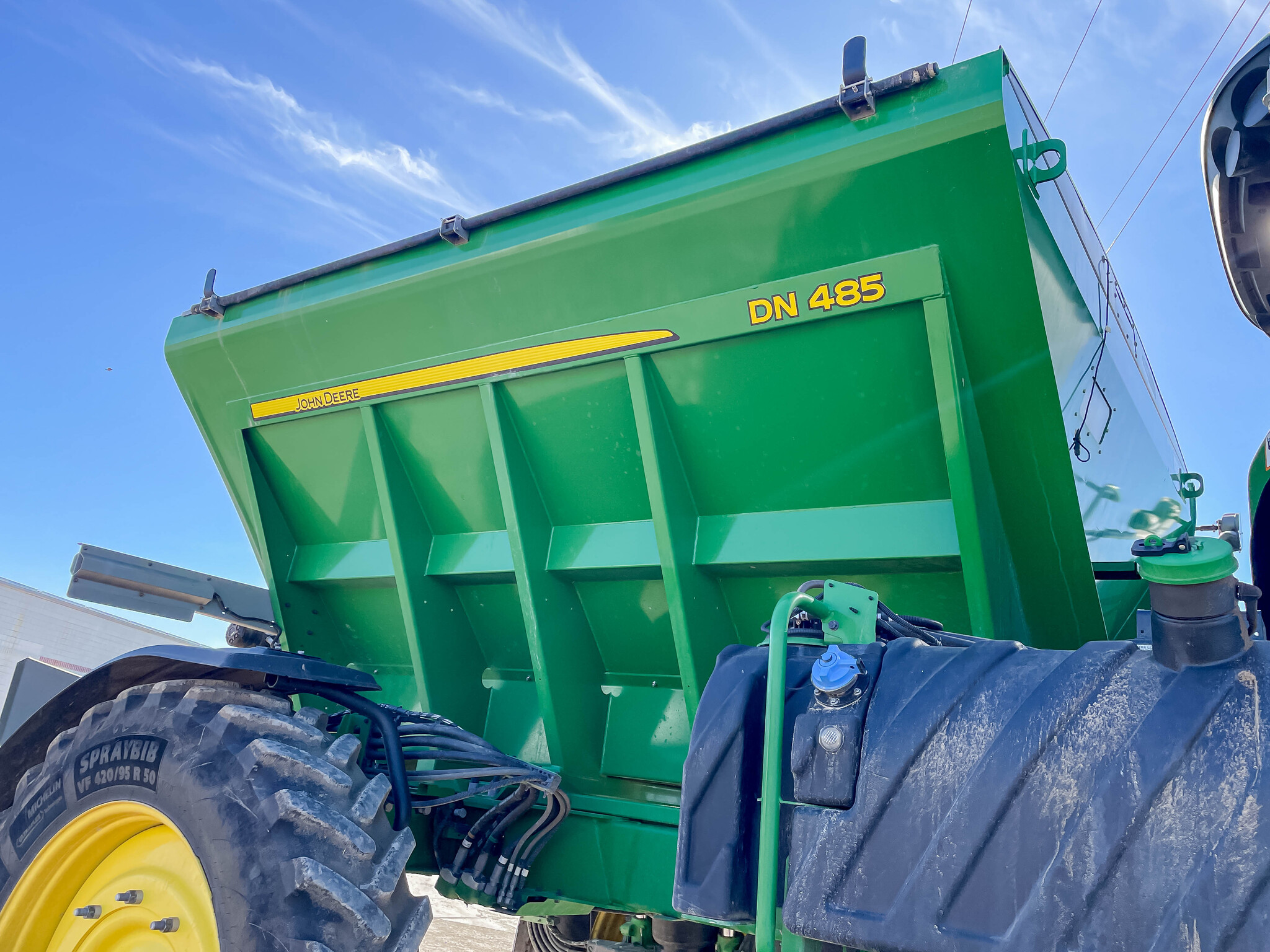 2021 John Deere R4045 Image 15