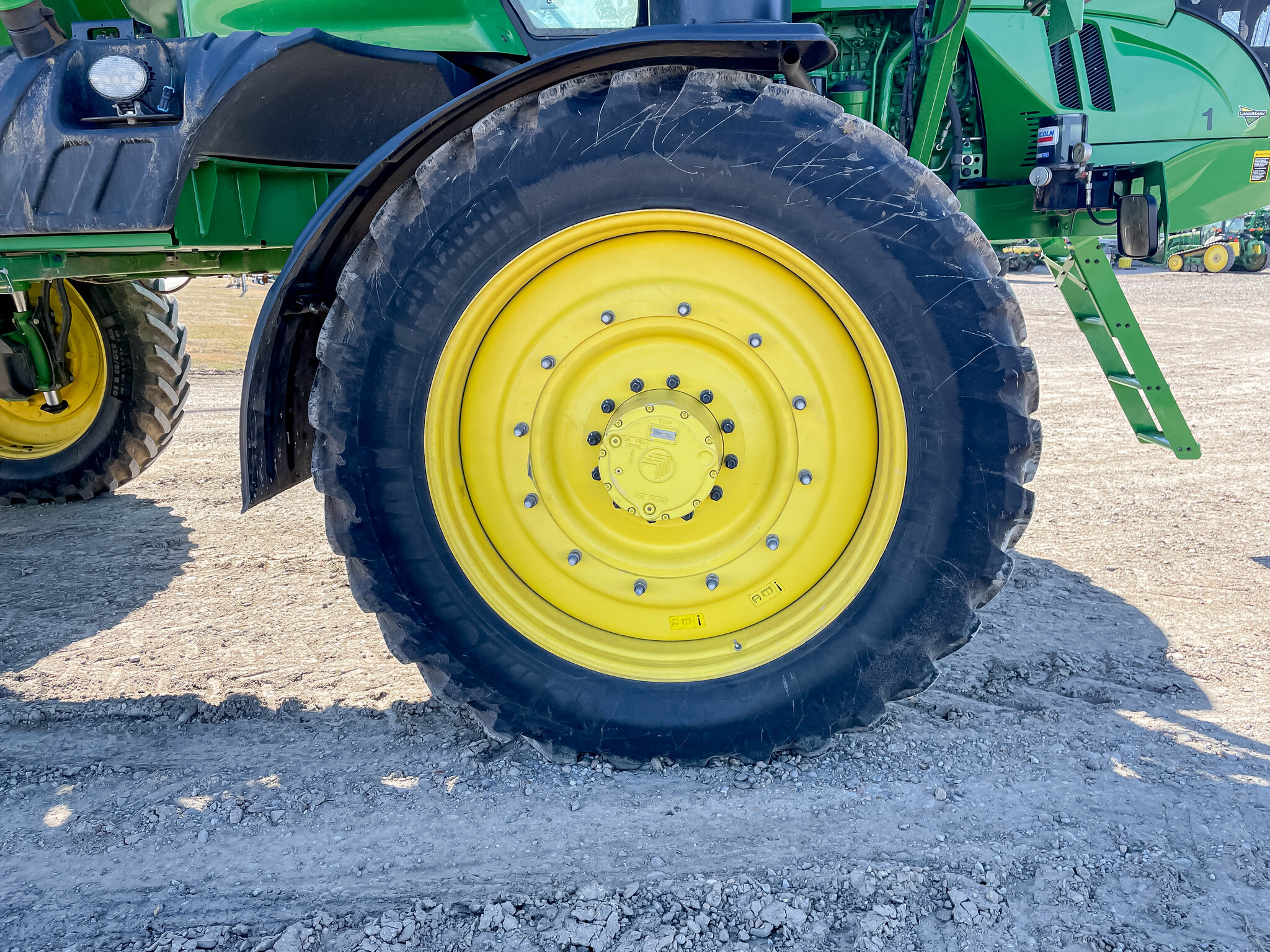 2021 John Deere R4045 Image 31