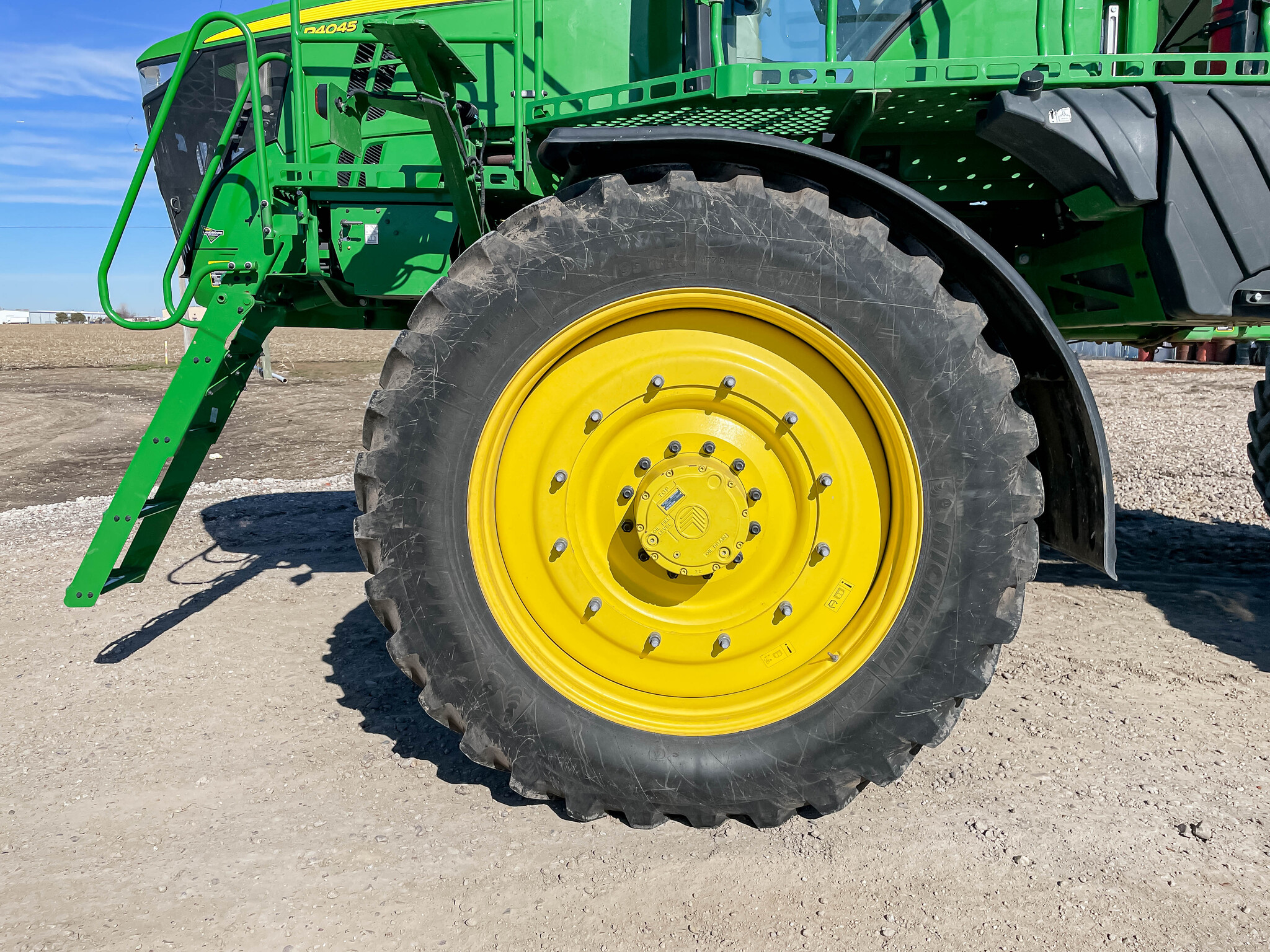 2021 John Deere R4045 Image 27
