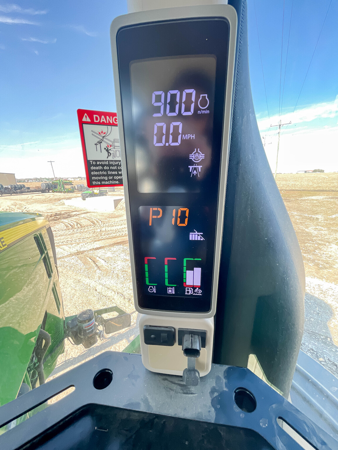 2021 John Deere R4045 Image 13