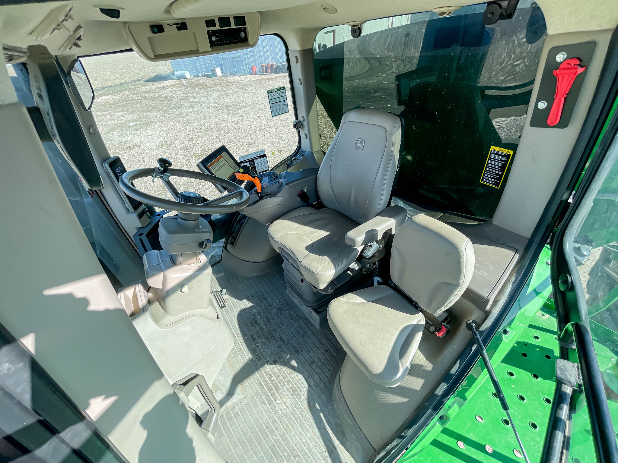 2021 John Deere R4045 Image 9