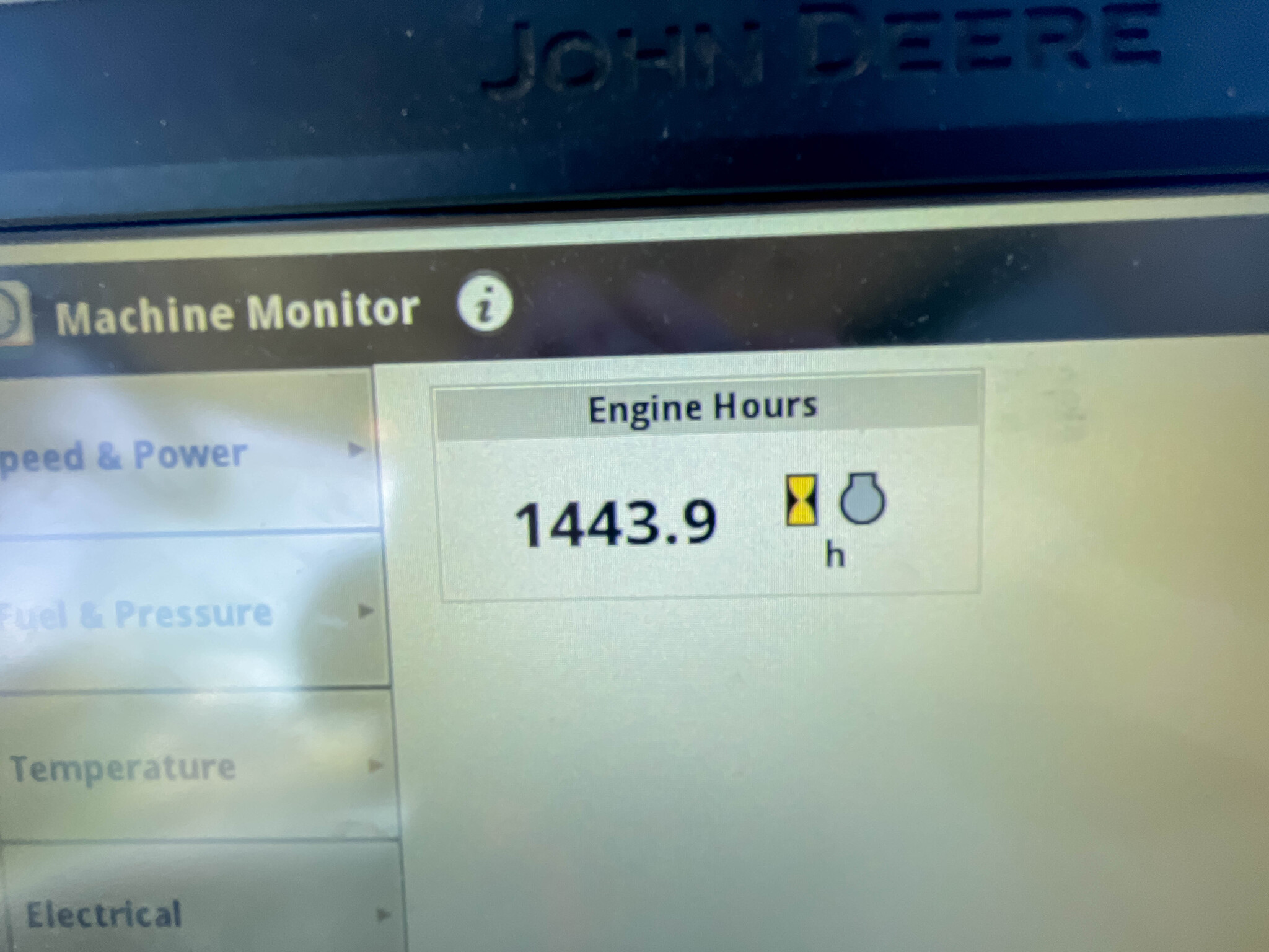 2021 John Deere R4045 Image 33
