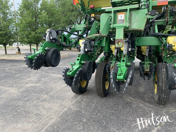 Photo of 2009 John Deere 1790