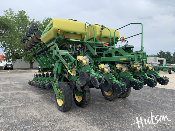 Photo of 2009 John Deere 1790