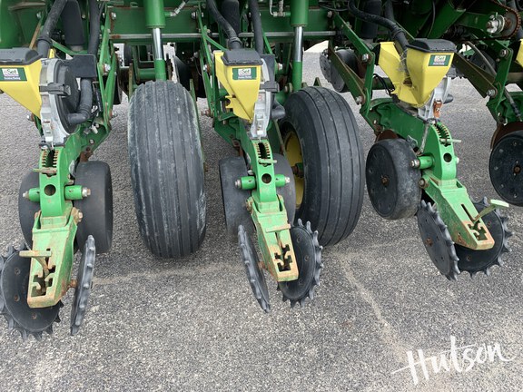 Photo of 2009 John Deere 1790
