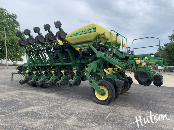 Photo of 2009 John Deere 1790