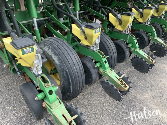 Photo of 2009 John Deere 1790