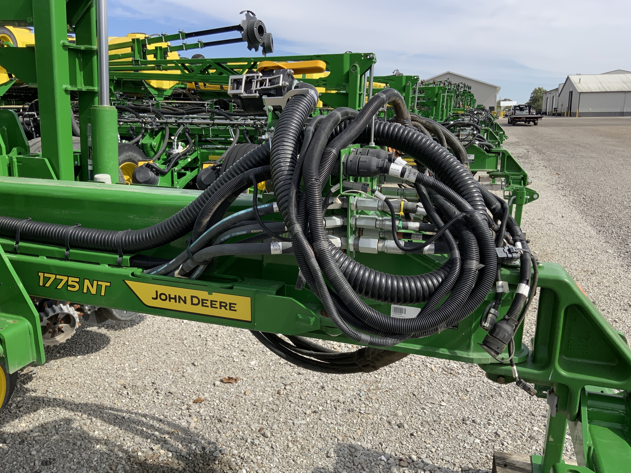 2024 John Deere 1775NT Image 5