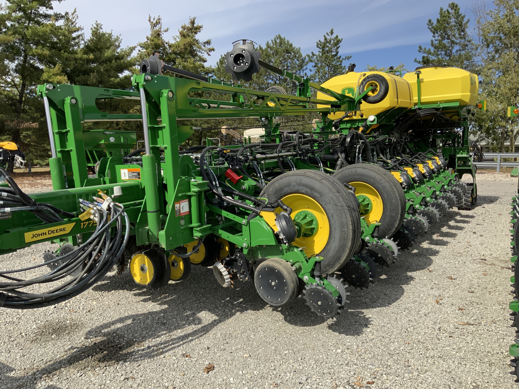 2024 John Deere 1775NT Image 1