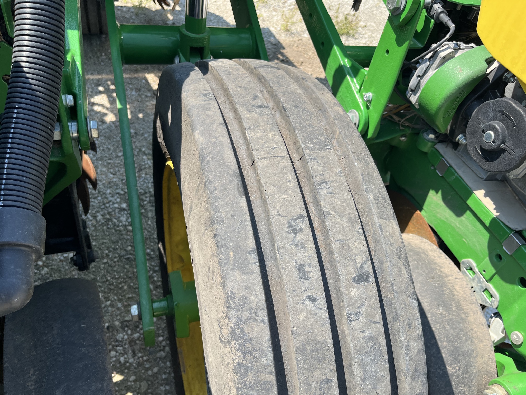  2024 John Deere 1775NT at Heritage Tractor in Seneca, KS