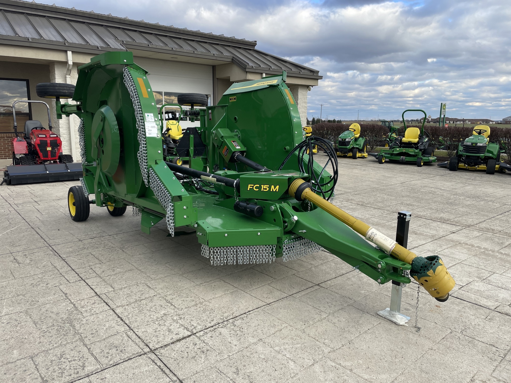 2025 John Deere FC15M Image 3