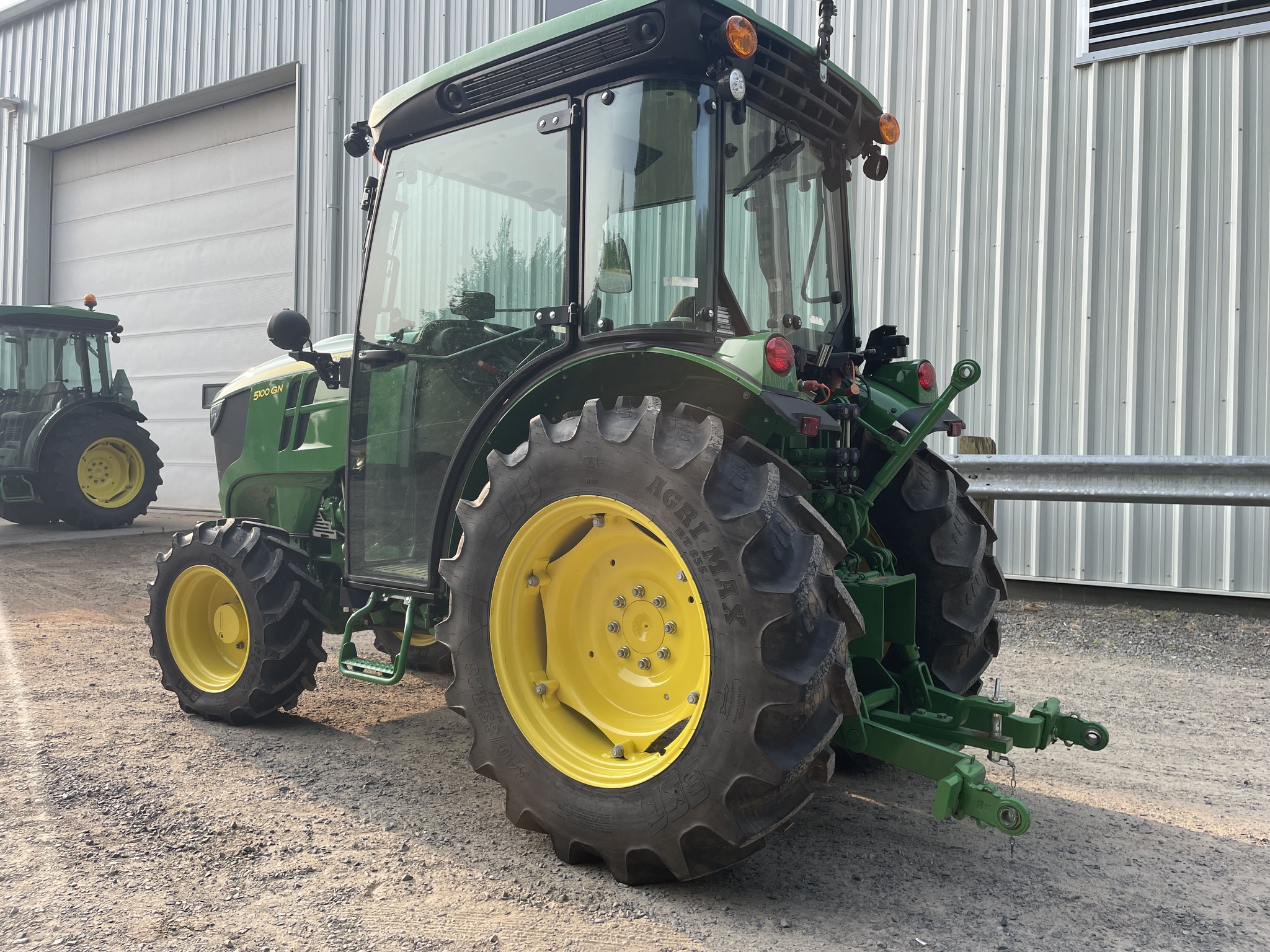2023 John Deere 5100GN Image 2