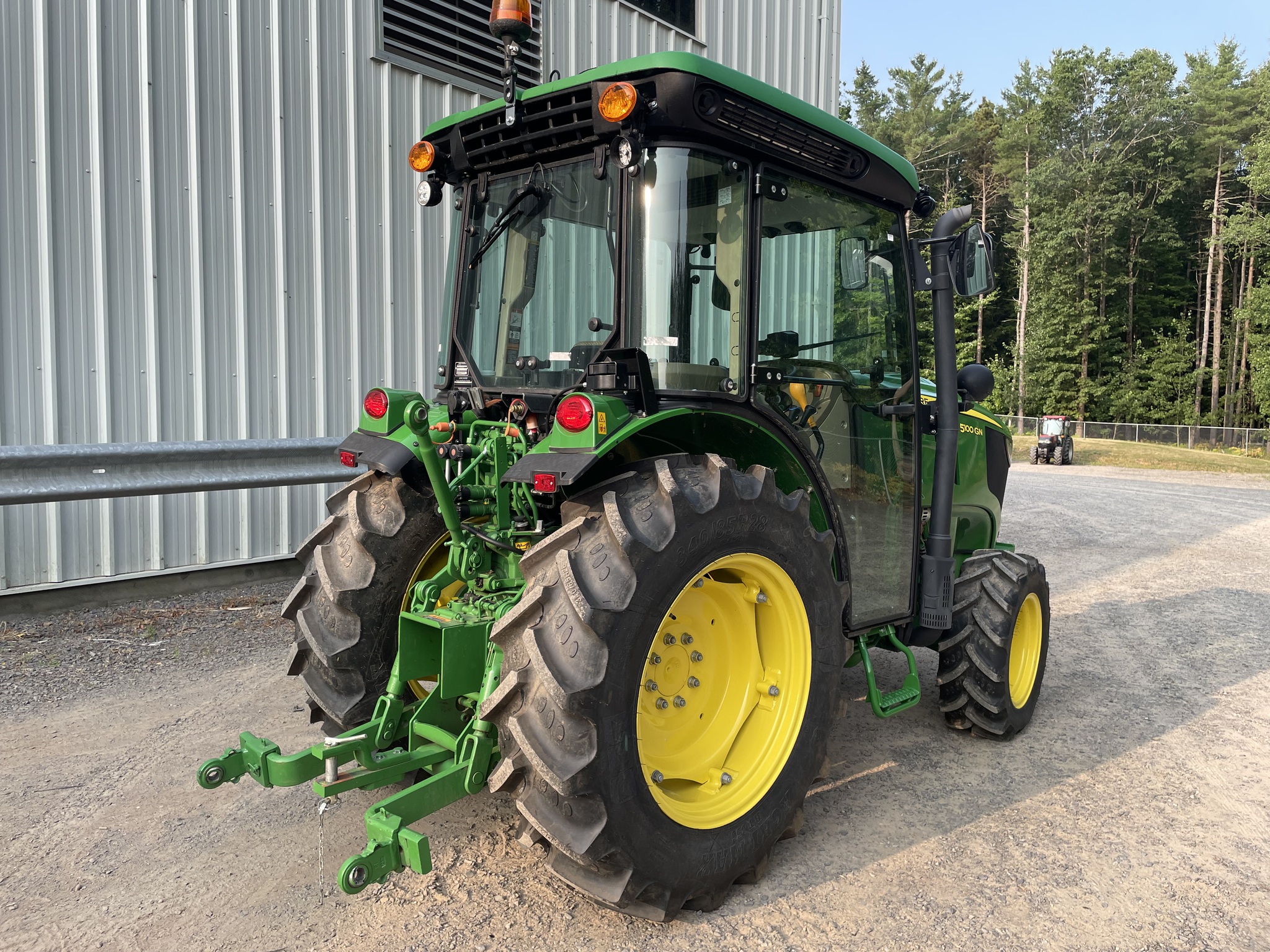 2023 John Deere 5100GN Image 4