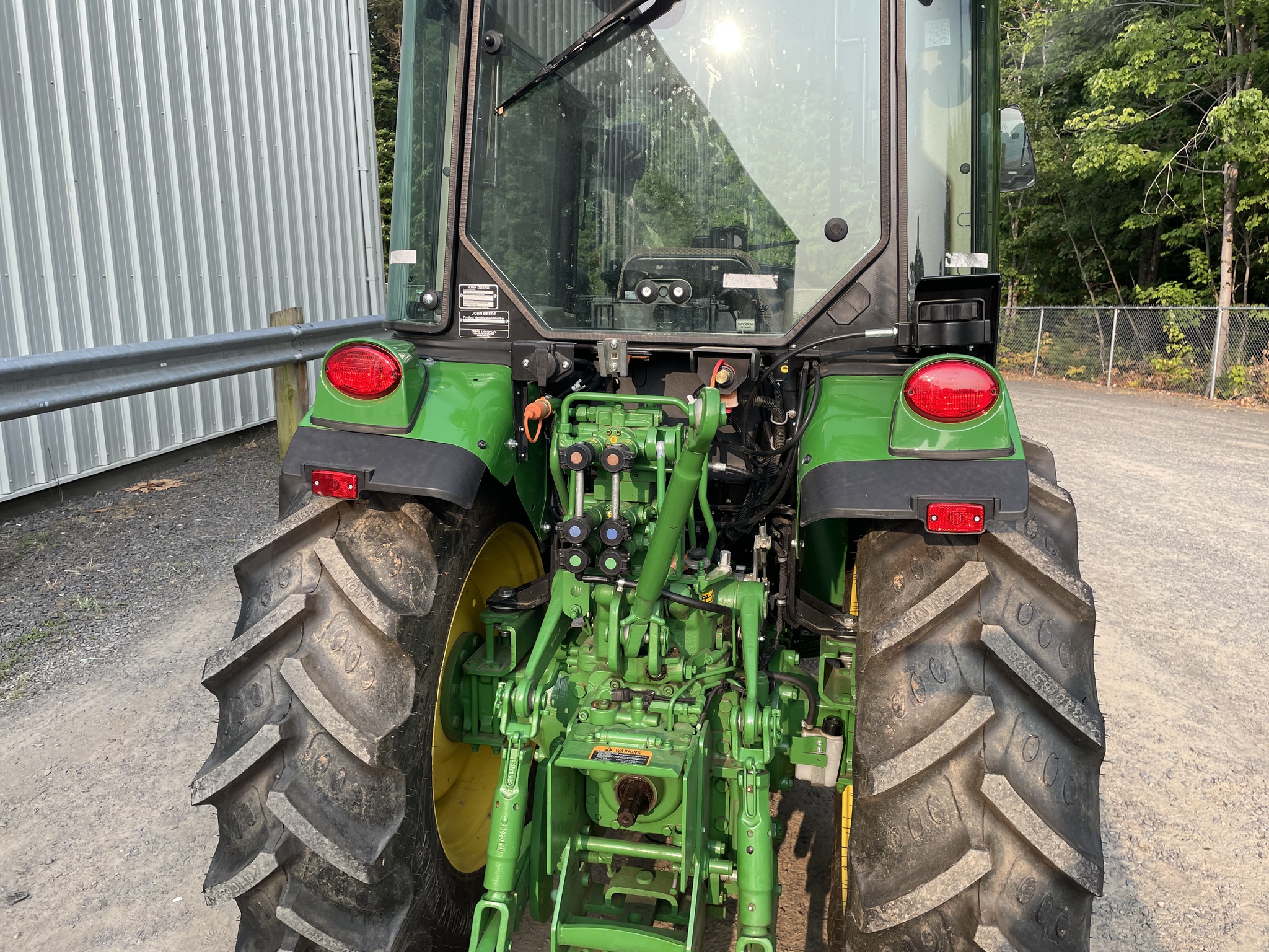 2023 John Deere 5100GN Image 3