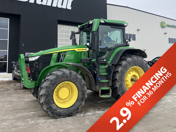 2022 John Deere 7R 230