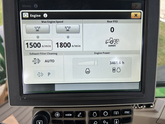 2022 John Deere 7R 230