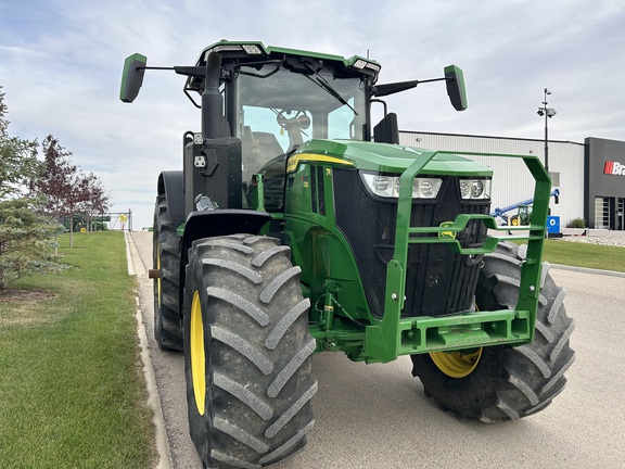 2022 John Deere 7R 230