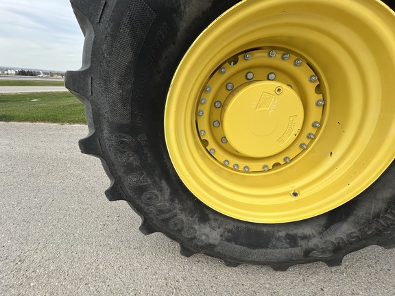 2022 John Deere 7R 230