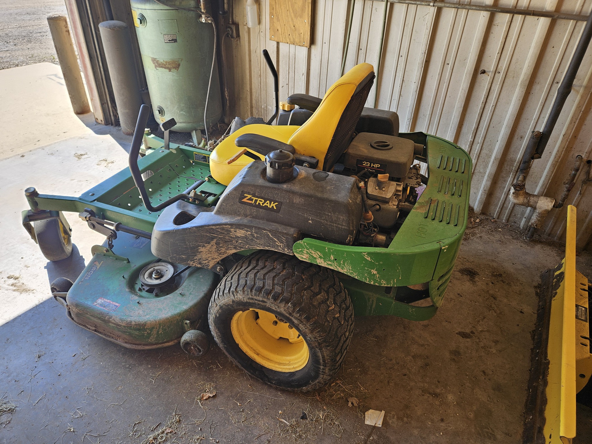 2003 John Deere 737 Image 1
