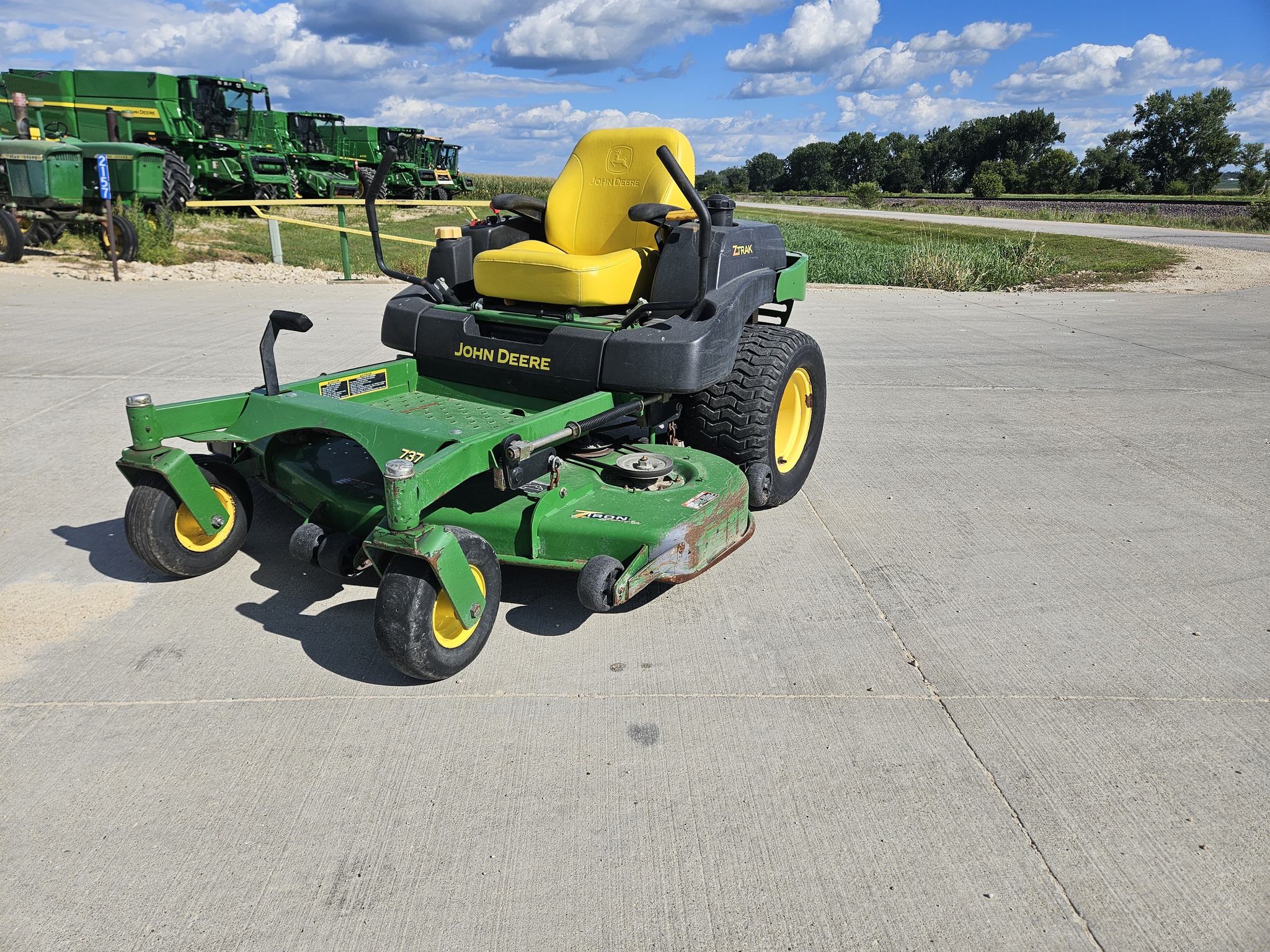 2003 John Deere 737 Image 1