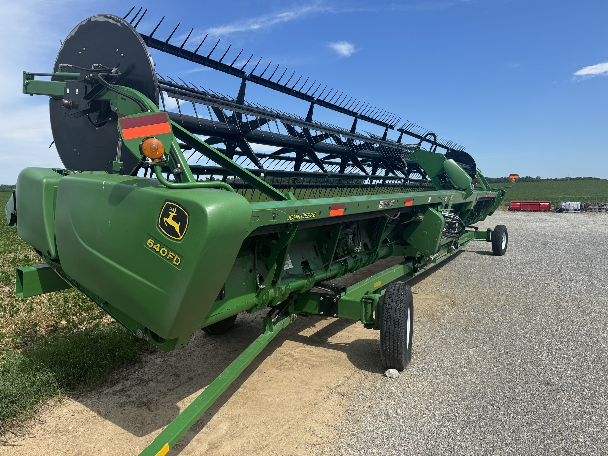 2015 John Deere 640FD Image 2