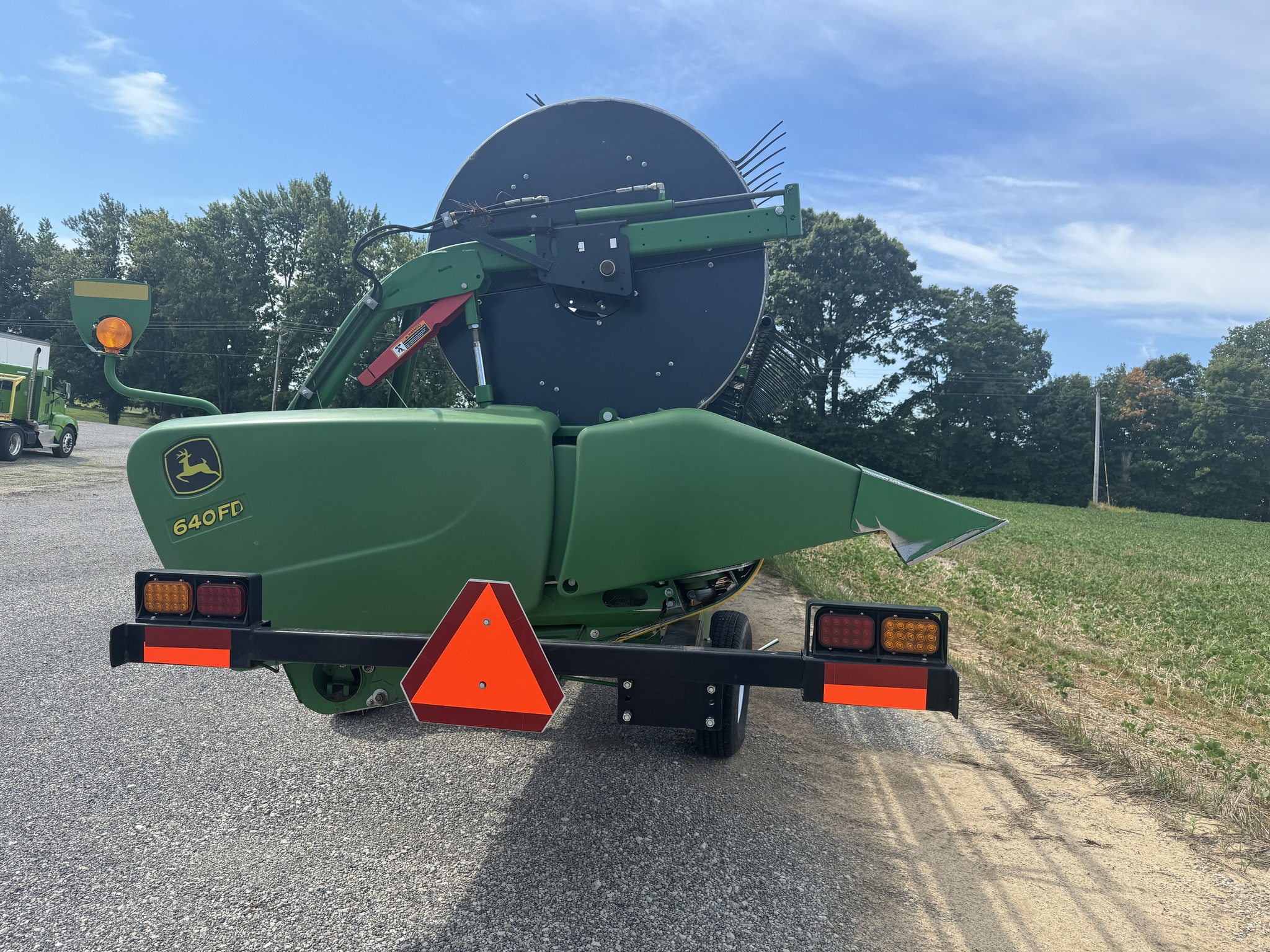 2015 John Deere 640FD Image 6