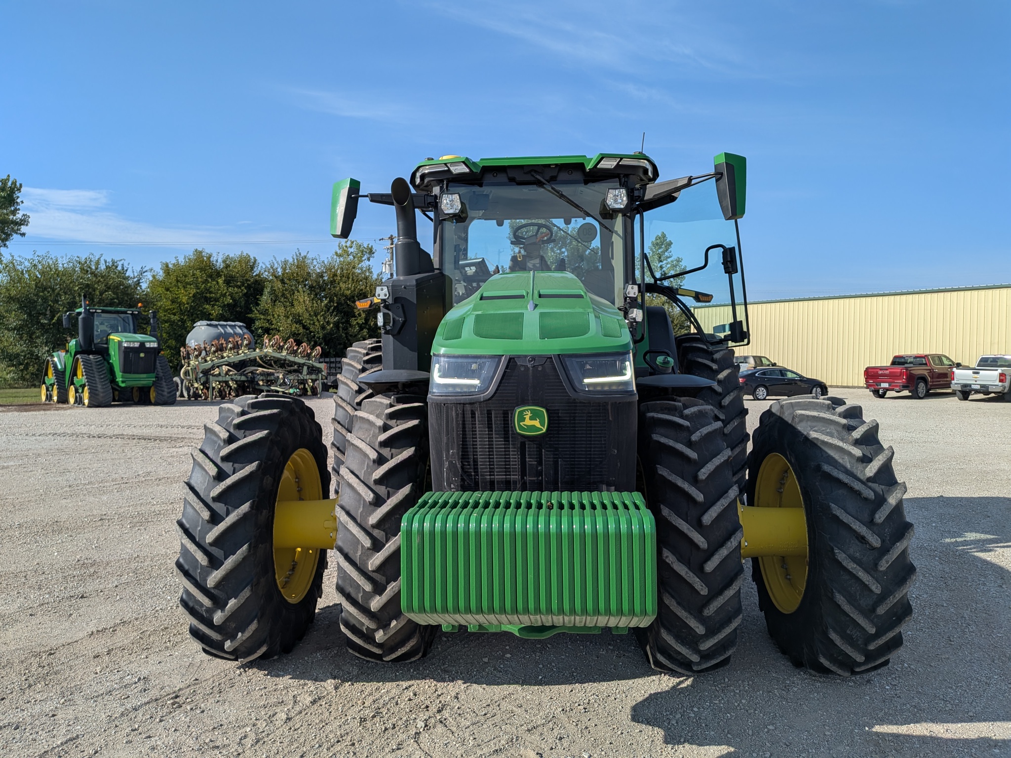  2024 John Deere 8R 370 at Heritage Tractor in Galesburg, IL