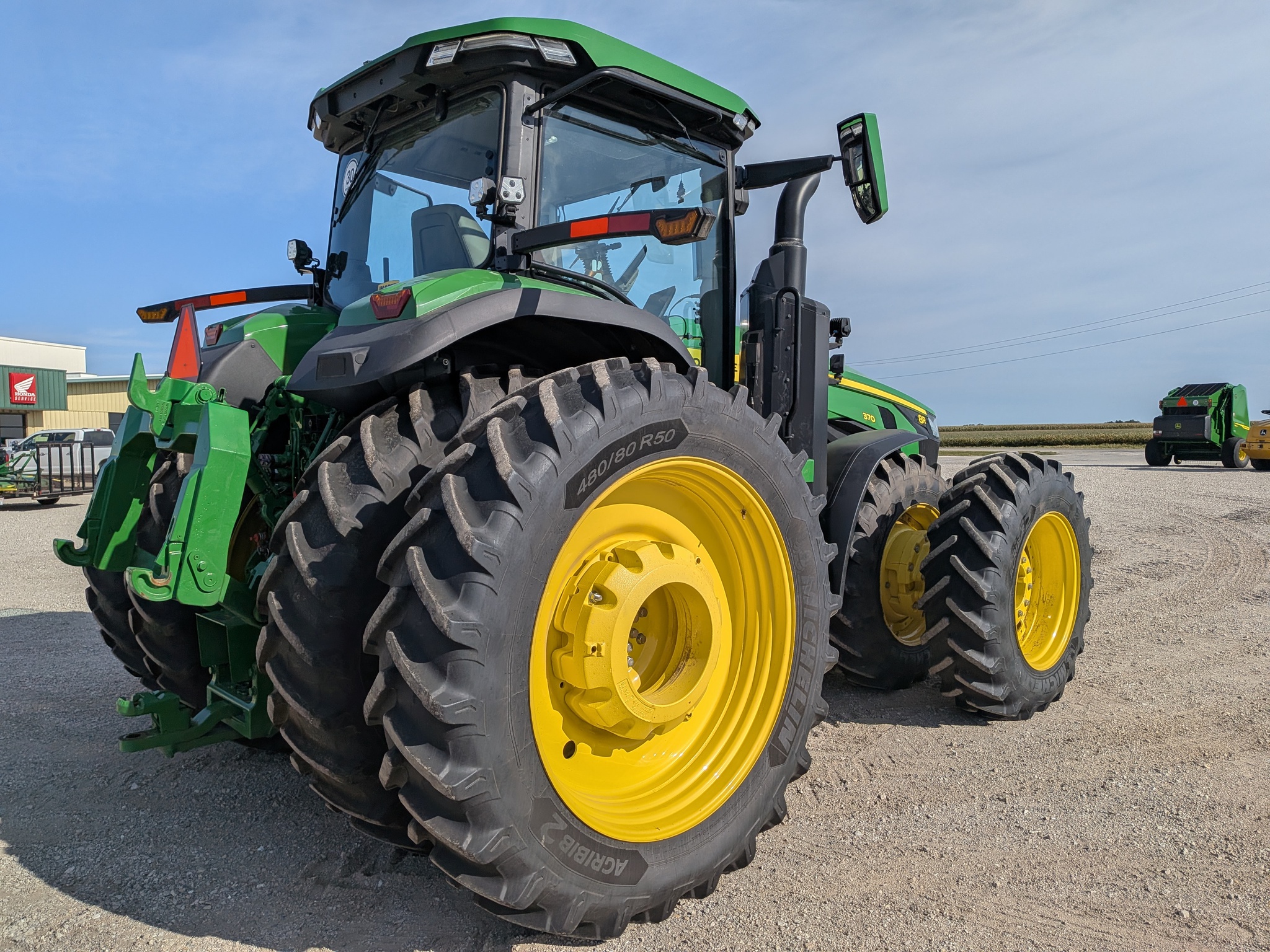  2024 John Deere 8R 370 at Heritage Tractor in Galesburg, IL