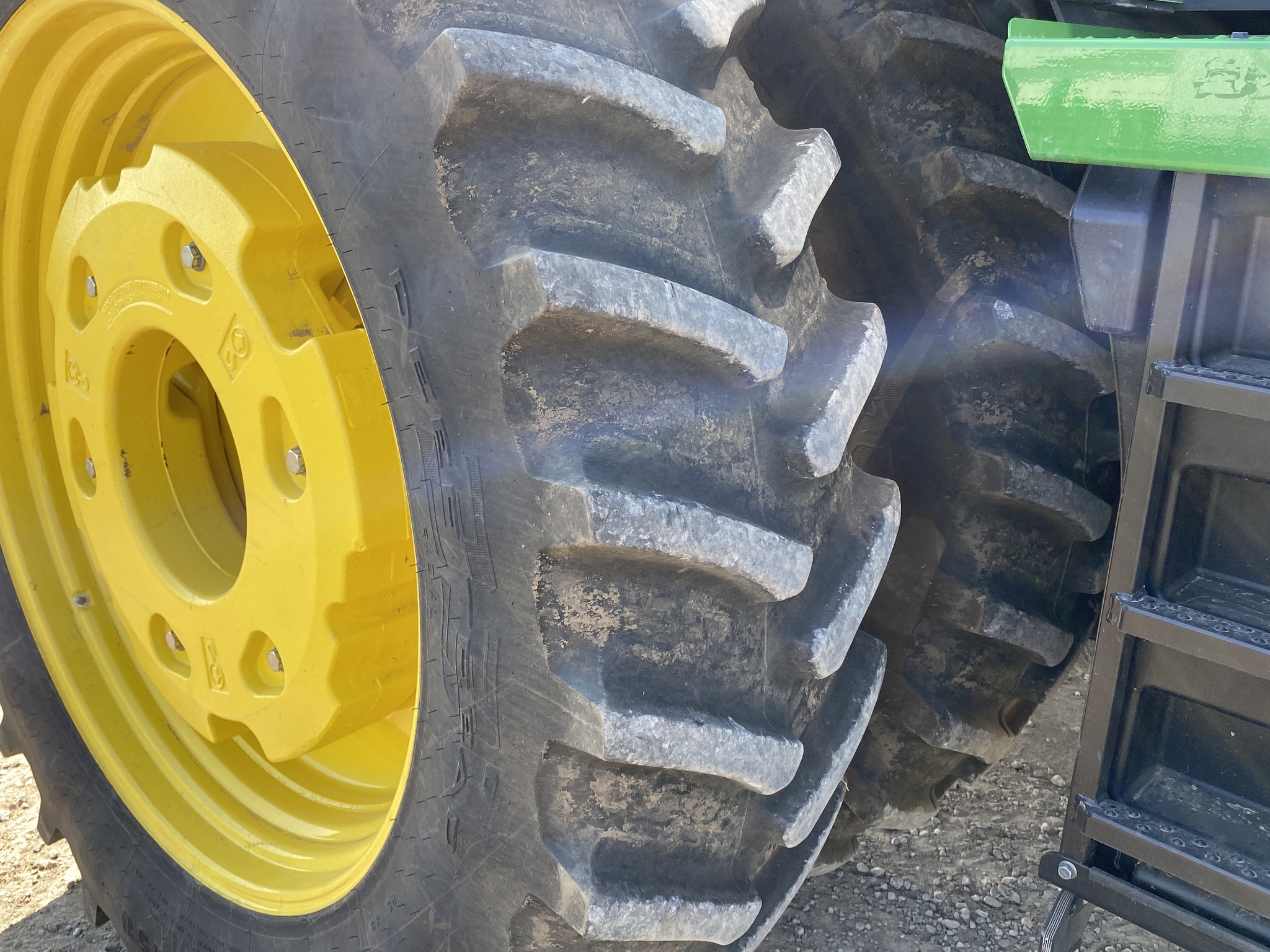 2023 John Deere 8R 370 Image 12