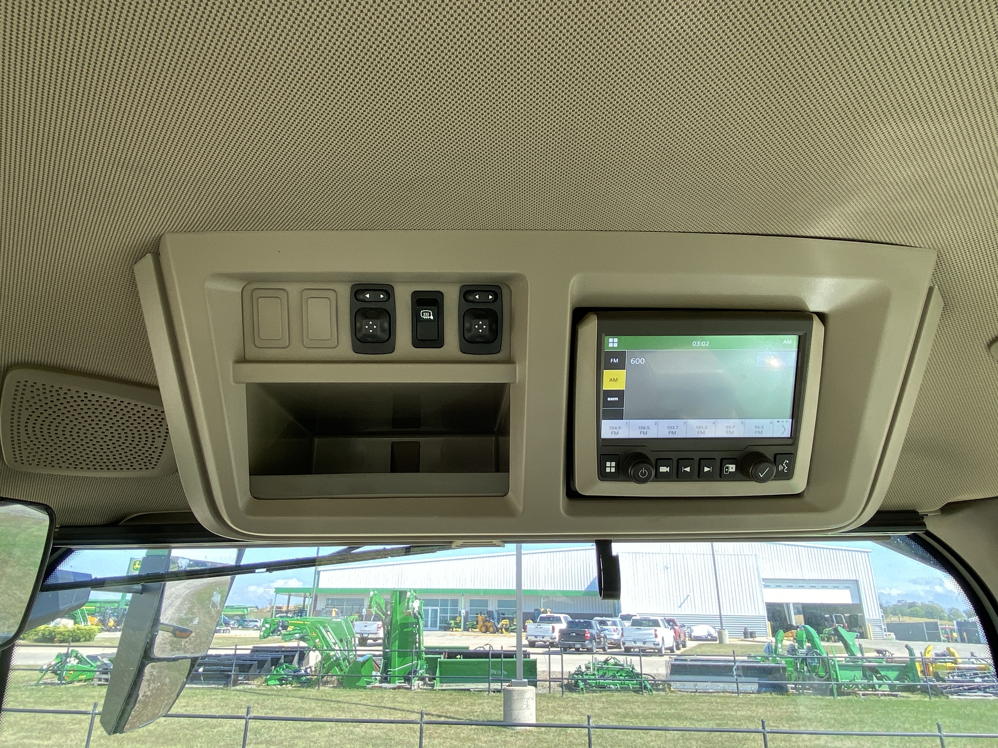 2023 John Deere 8R 370 Image 23