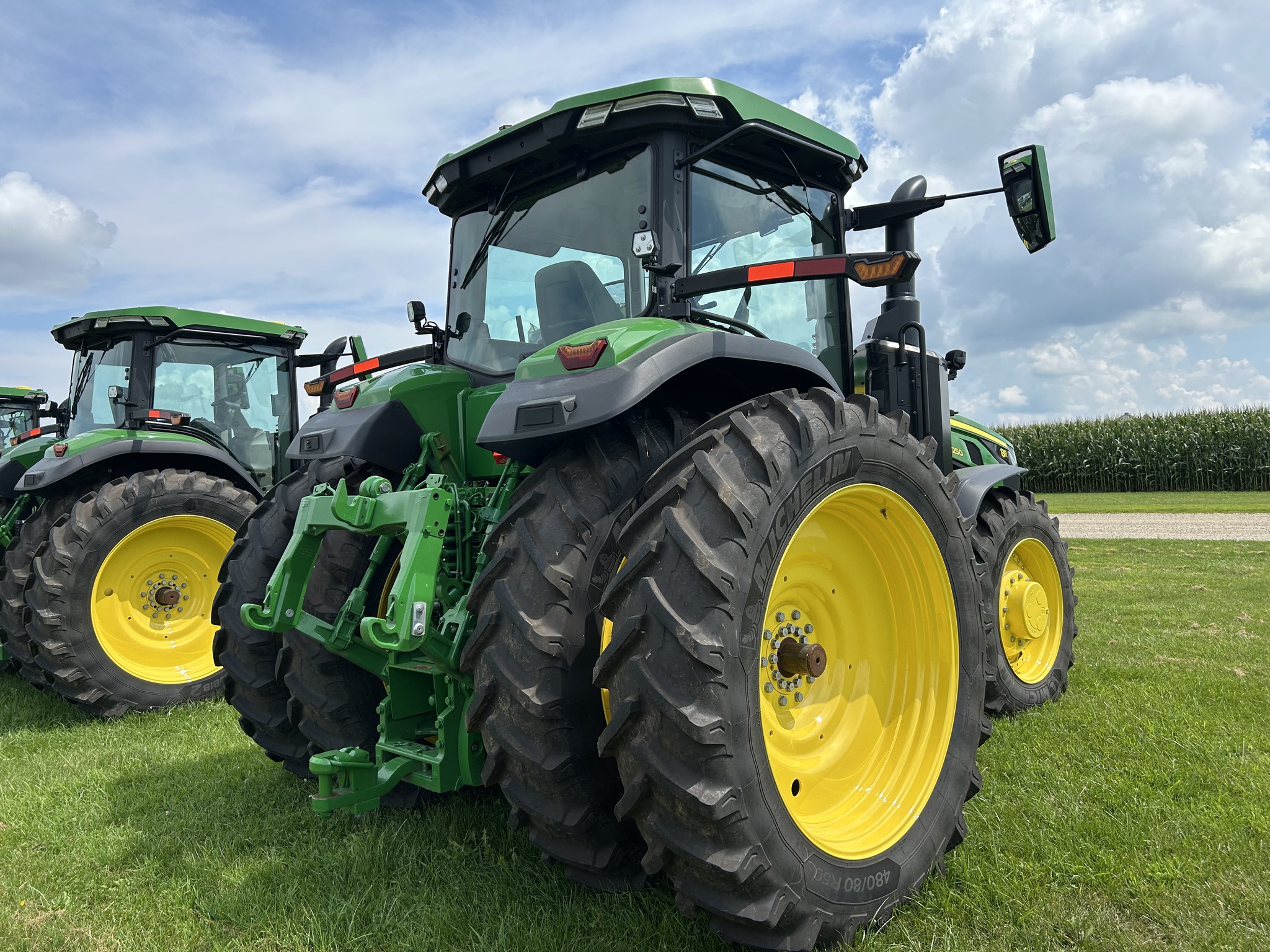  2024 John Deere 8R 250 at Heritage Tractor in Lacon, IL