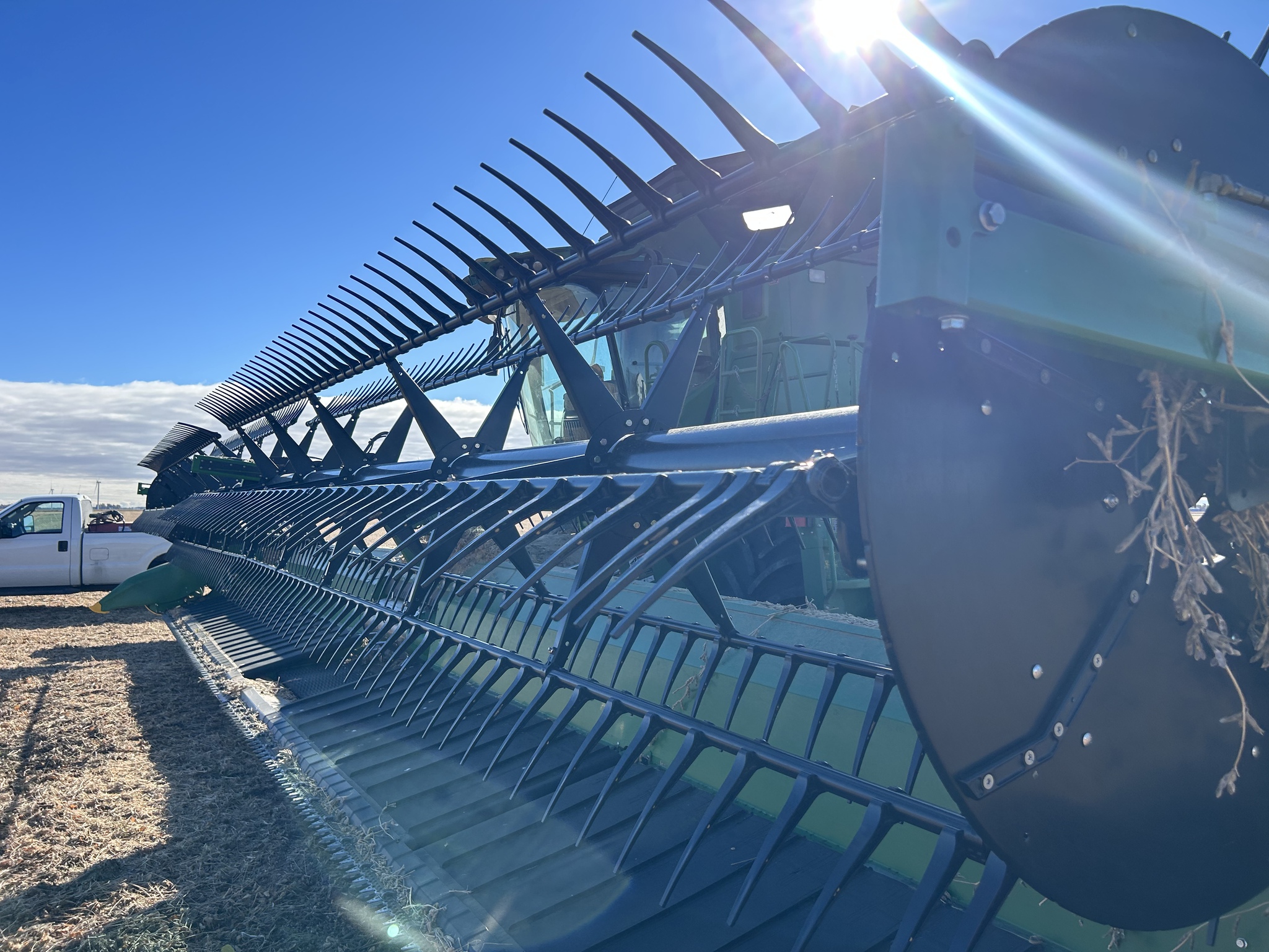 2016 John Deere 645FD Image 10