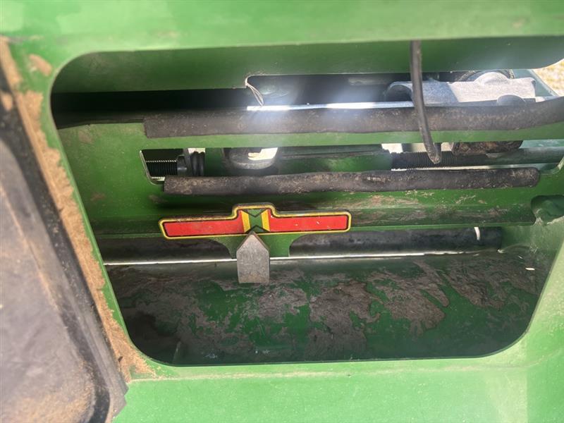 2016 John Deere 645FD Image 27