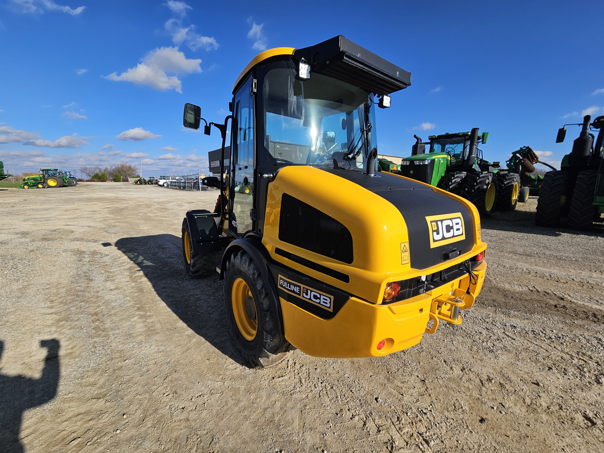 2022 JCB 407 AGRI Compact Loaders
